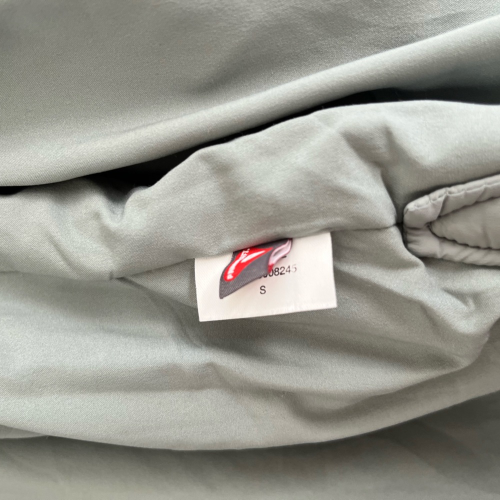 Vuori Canyon Insulated Jacket | Size Small, Color Vintage Pistachio - Picture 8 of 8